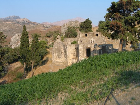 Crete: hiking, diving and exploring ancient remains