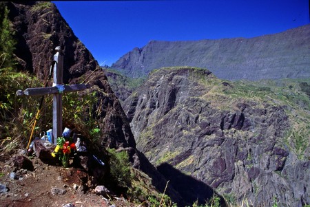 Hiking Reunion Island, end to end