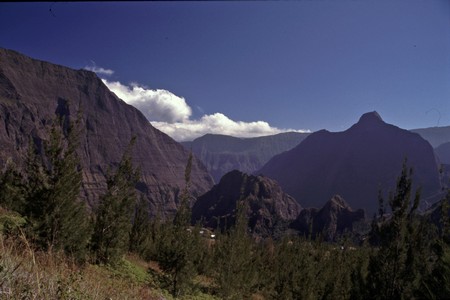 Hiking Reunion Island, end to end