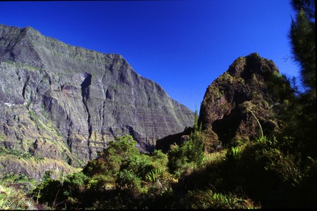 Hiking Reunion Island, end to end