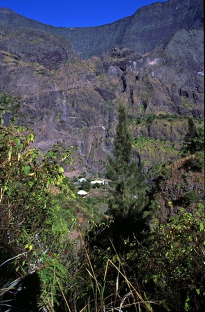 Hiking Reunion Island, end to end