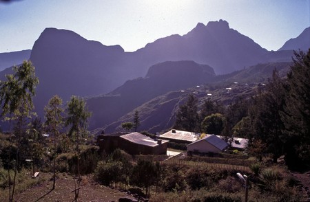 Hiking Reunion Island, end to end