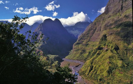 Hiking Reunion Island, end to end