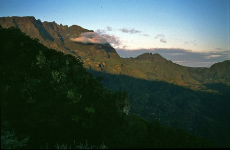 Hiking Reunion Island, end to end