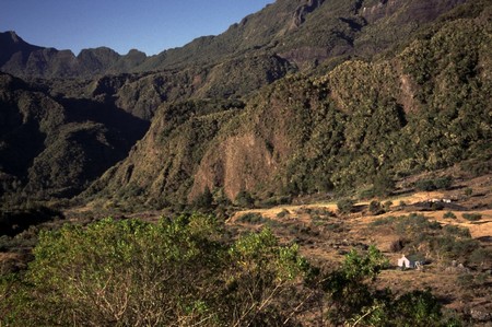 Hiking Reunion Island, end to end