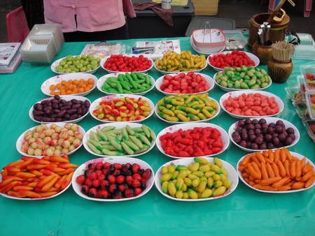 Thailand; land of temples, good food and lovely people