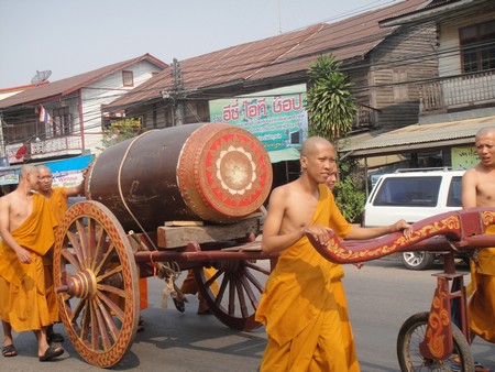 Thailand; land of temples, good food and lovely people