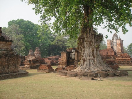 Thailand; land of temples, good food and lovely people